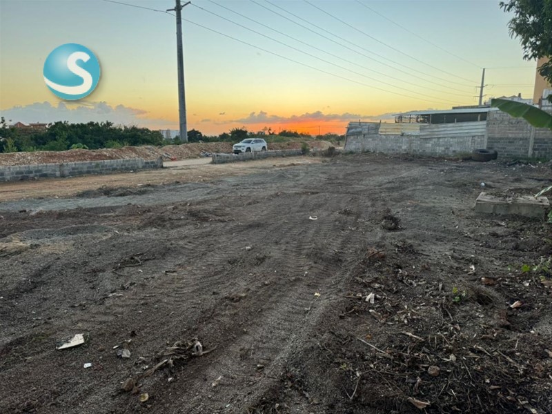 Solares / Terrenos en Santo Domingo Este