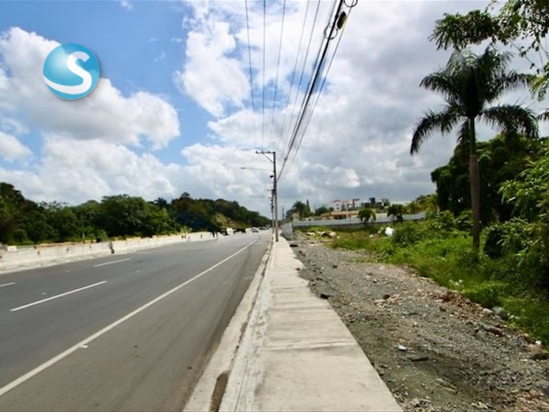 Solares / Terrenos en Santo Domingo Oeste