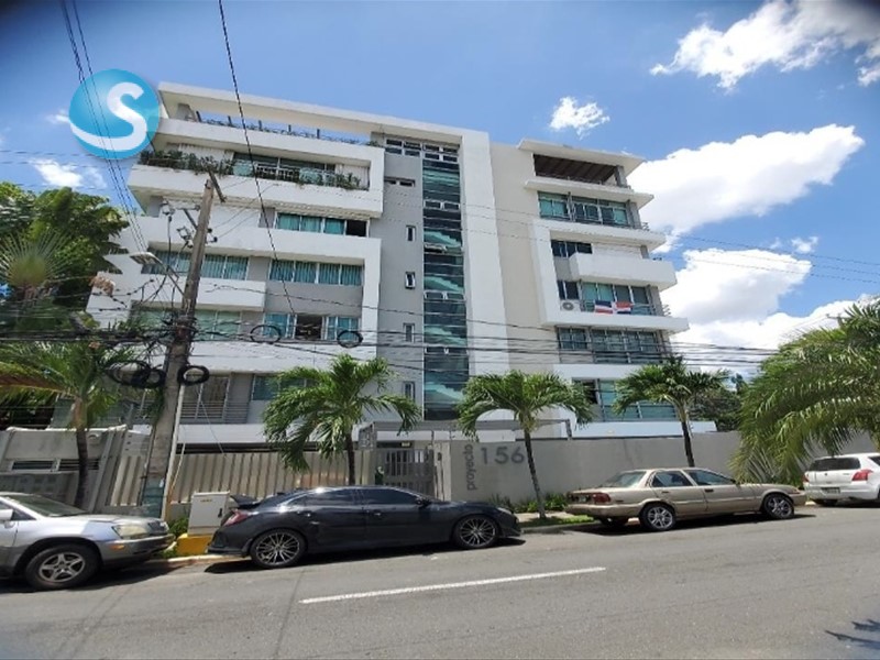 Imagen publicada para Penthouse con terraza, jacuzzi y área de BBQ en Gazcue