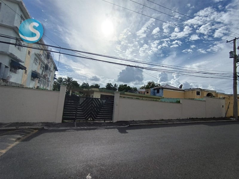 Solares / Terrenos en Distrito Nacional